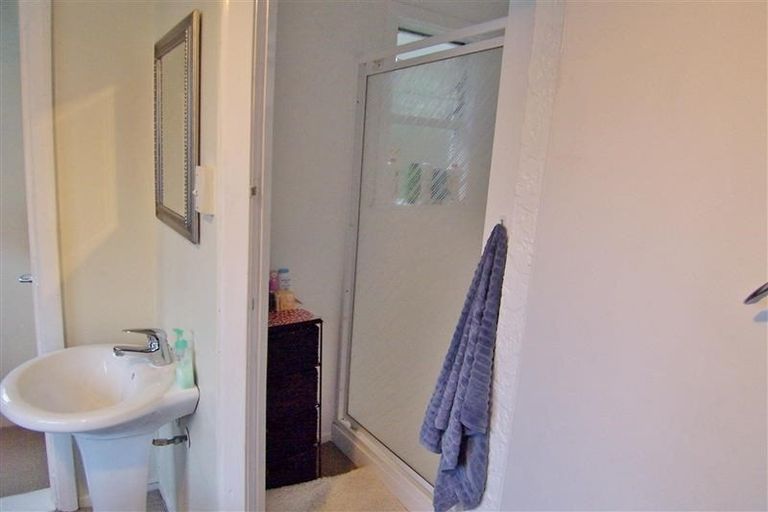 Photo of property in 5 Park Road, Paraparaumu Beach, Paraparaumu, 5032