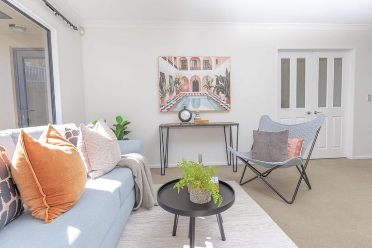 Photo of property in 80 Erlestoke Crescent, Churton Park, Wellington, 6037