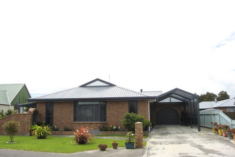 Photo of property in 1 Harkness Place, Westport, 7825