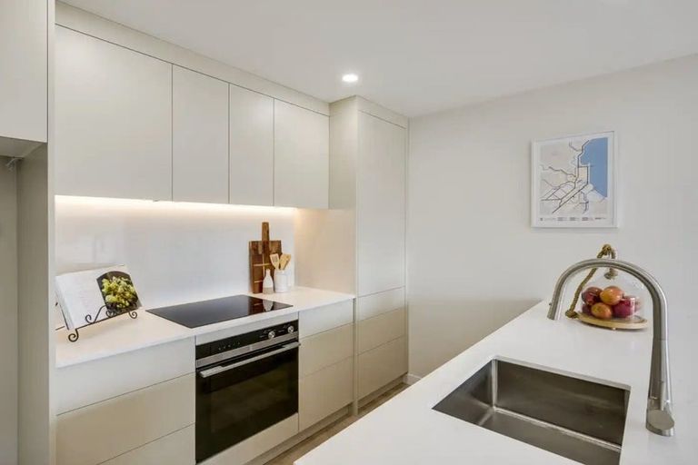 Photo of property in 6b Ypres Street, Greenmeadows, Napier, 4112