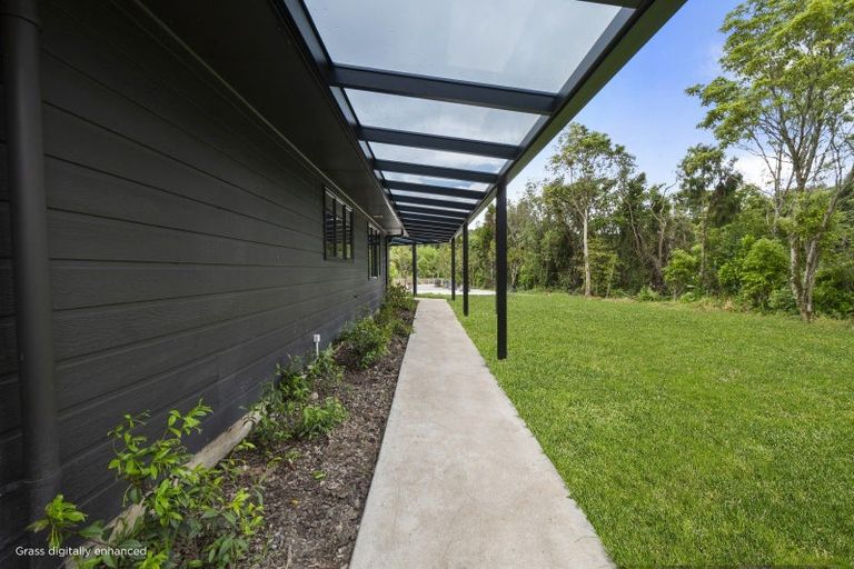Photo of property in 402 Turitea Road, Turitea, Palmerston North, 4472