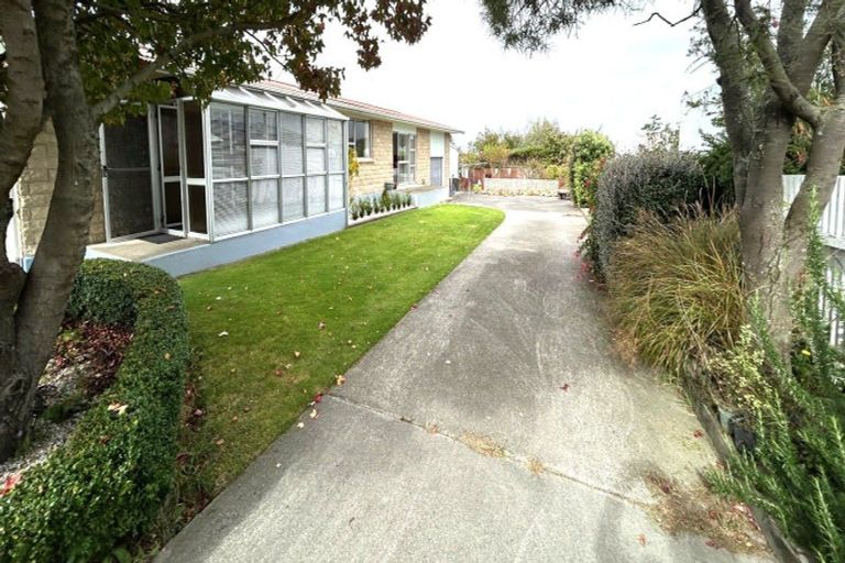 Photo of property in 26 Burn Street, Holmes Hill, Oamaru, 9401