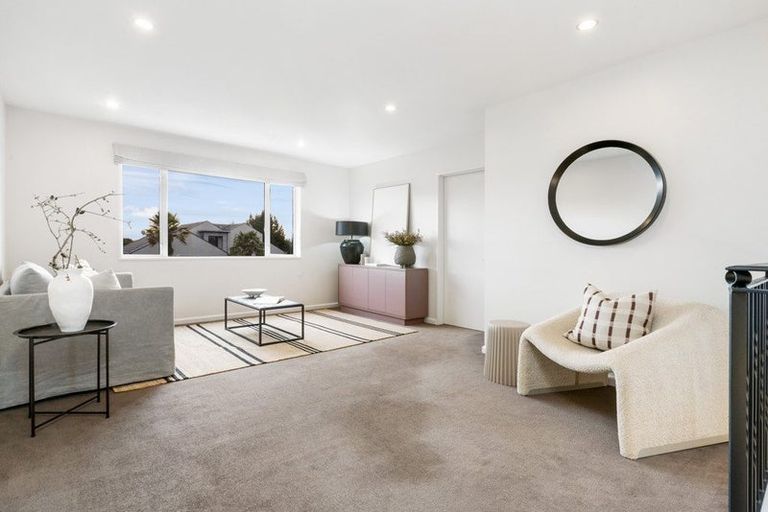 Photo of property in 3 Leabridge Mews, Harewood, Christchurch, 8051