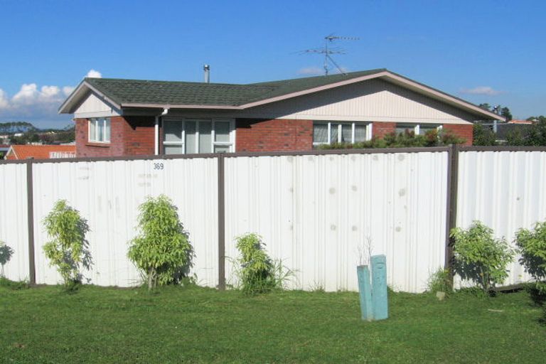 Photo of property in 2/369 East Coast Road, Mairangi Bay, Auckland, 0630