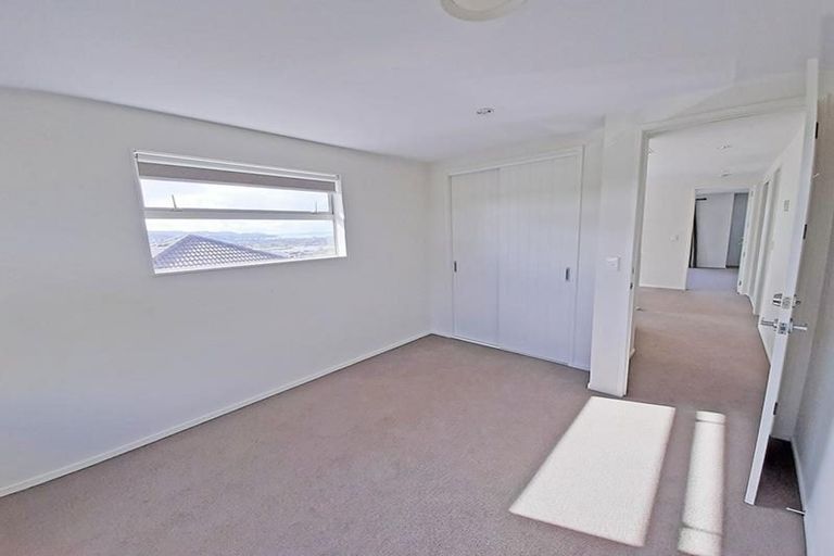 Photo of property in 12 Butler Stoney Crescent, Silverdale, 0932