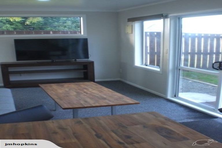 Photo of property in 98 Glenpark Avenue, Frankleigh Park, New Plymouth, 4310