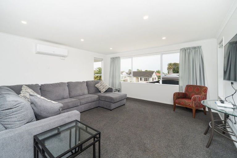 Photo of property in 27 Millar Street, Terrace End, Palmerston North, 4410