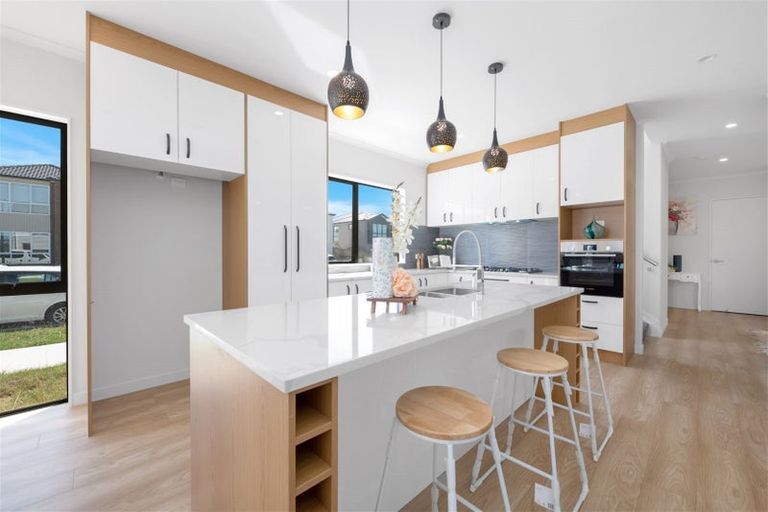 Photo of property in 53 Ksenia Drive, Flat Bush, Auckland, 2019