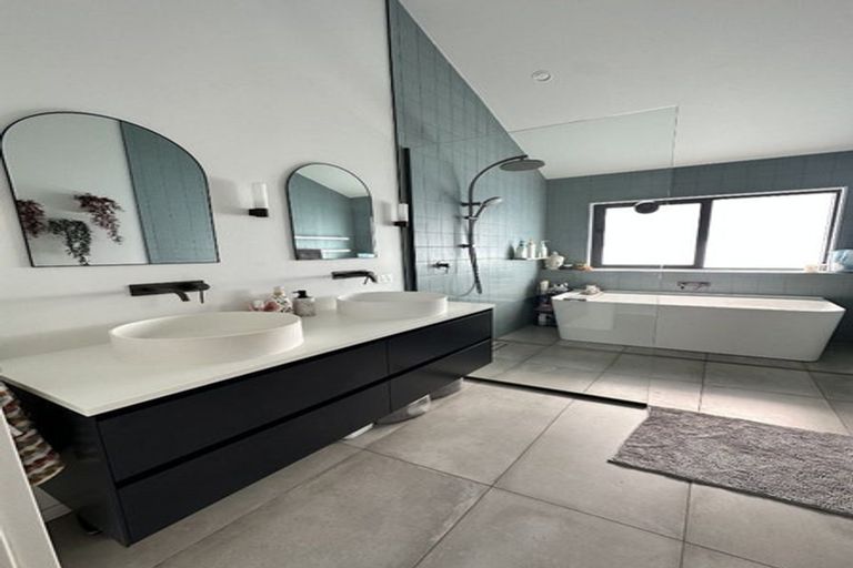 Photo of property in 39a Verbena Road, Birkdale, Auckland, 0626