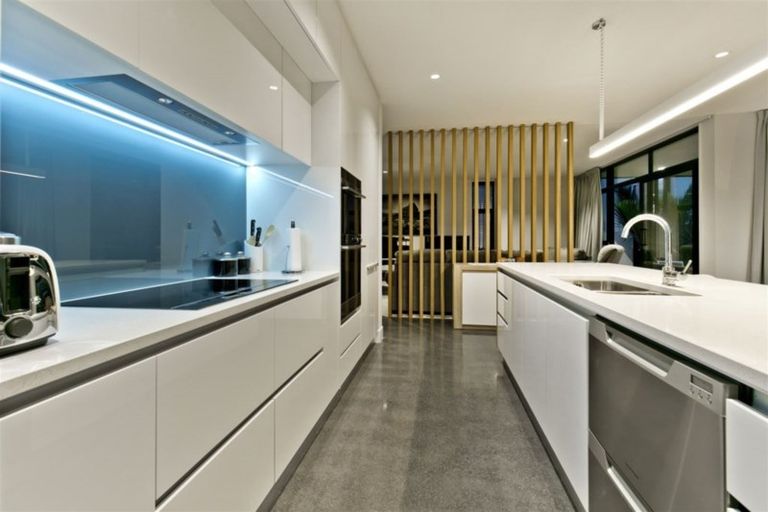 Photo of property in 8 Hastings Street, Hobsonville, Auckland, 0616