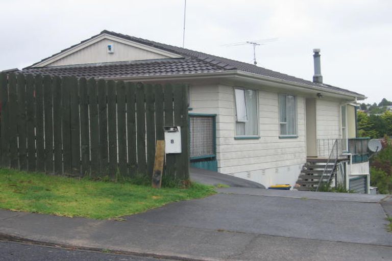 Photo of property in 8 Jenanne Place, Totara Vale, Auckland, 0629