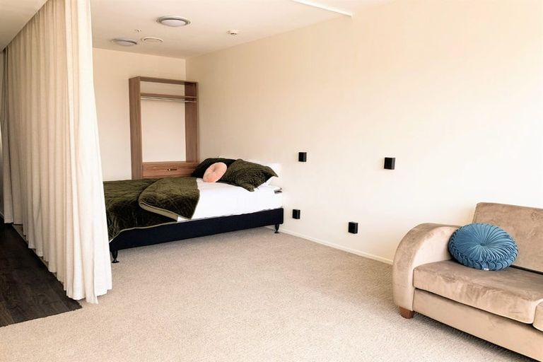 Photo of property in 101/3u Roxburgh Street, Mount Victoria, Wellington, 6011