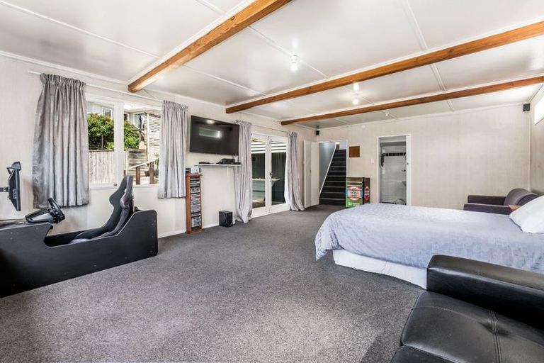 Photo of property in 77 Champion Street, Cannons Creek, Porirua, 5024