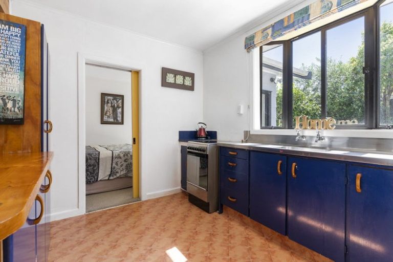 Photo of property in 128 Avalon Place, Whangamata, 3620