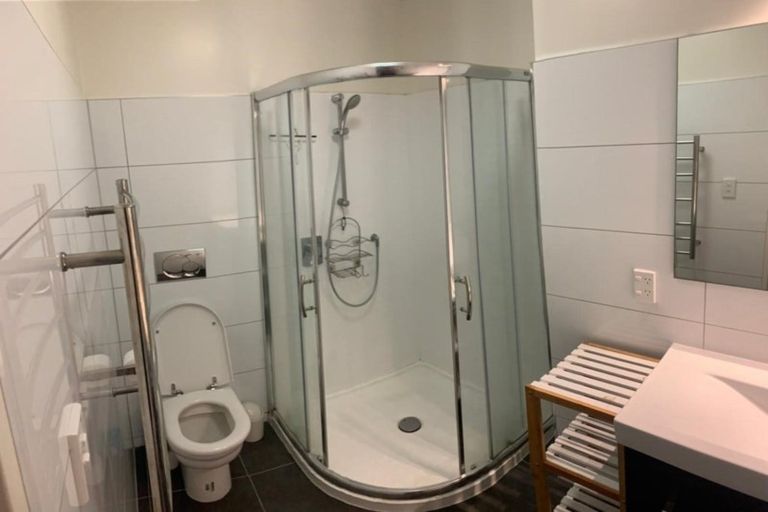 Photo of property in 25u5 Home Street, Mount Victoria, Wellington, 6011