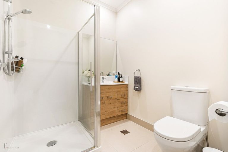 Photo of property in 58 Rangihina Road, Hobsonville, Auckland, 0616