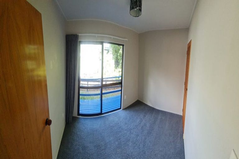Photo of property in 24 Shearwater Street, One Tree Point, 0118