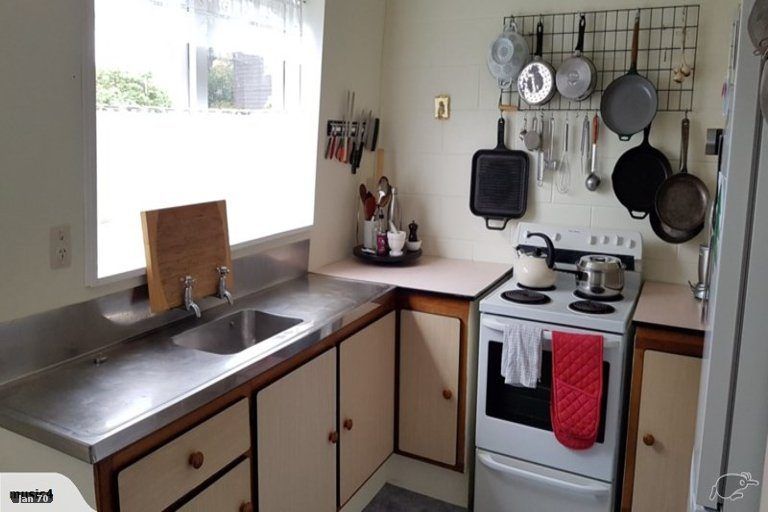 Photo of property in 50u2 Buckley Road, Southgate, Wellington, 6023