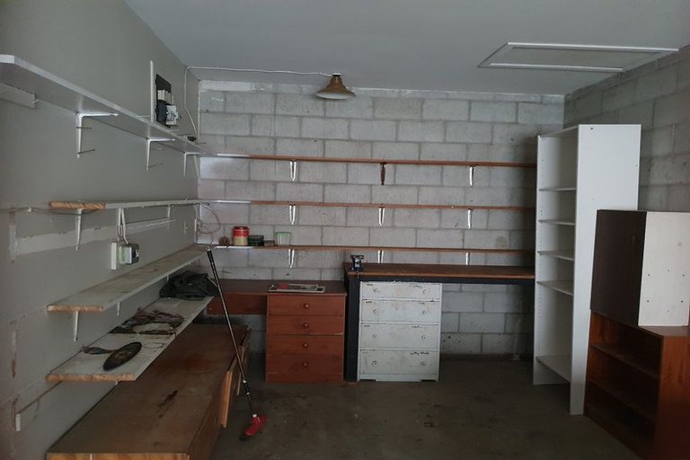 Photo of property in 77 Memorial Avenue, Ilam, Christchurch, 8053