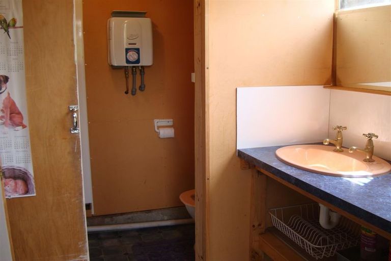 Photo of property in 9 Ruataniwha Road, Twizel, 7901