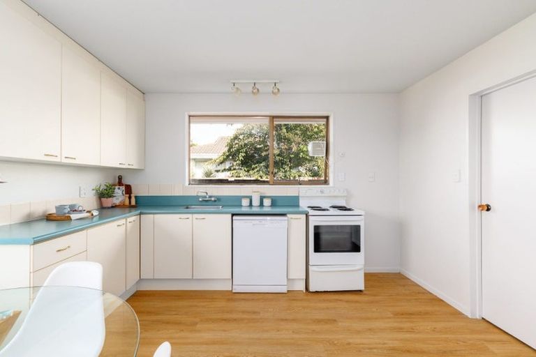 Photo of property in 1/60 Inwoods Road, Parklands, Christchurch, 8083