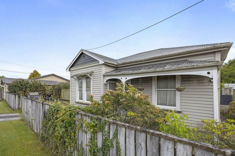 Photo of property in 22 Seyton Street, Stratford, 4332