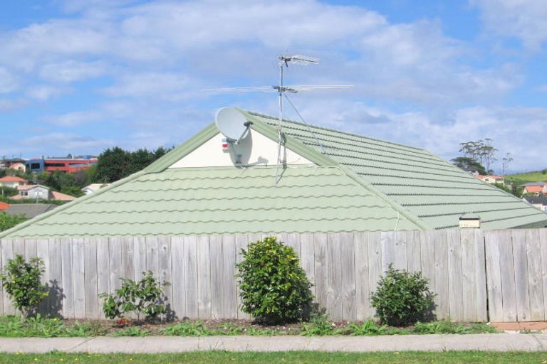 Photo of property in 220/12 Northcross Drive, Oteha, Auckland, 0632