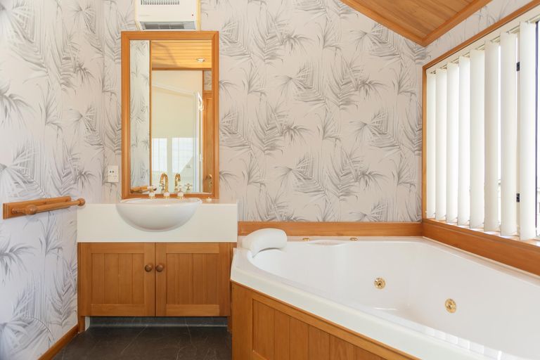 Photo of property in 5 Reservoir Road, Oamaru North, Oamaru, 9400