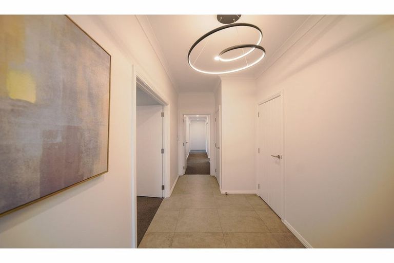 Photo of property in 7 Clonbunny Close, Rolleston, 7614