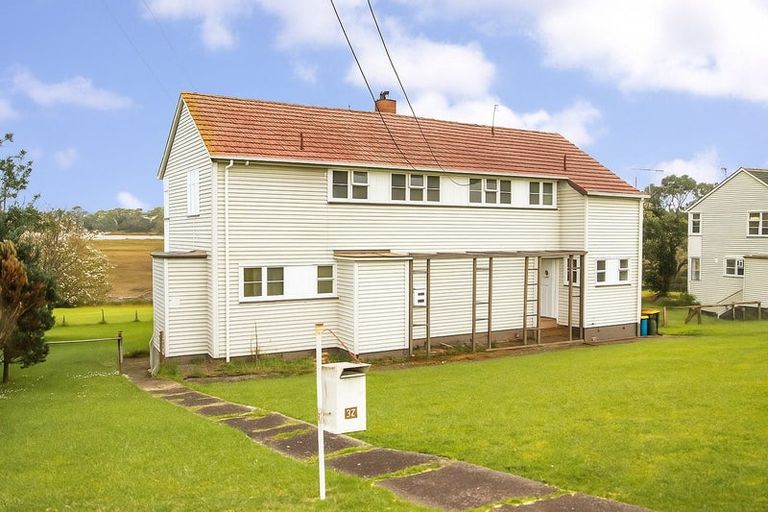 Photo of property in 87-89 Beresford Street, Bayswater, Auckland, 0622