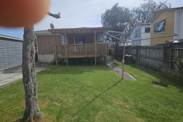 Photo of property in 73 Hyperion Drive, Randwick Park, Auckland, 2105