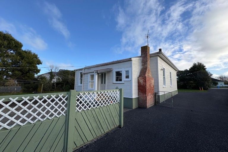 Photo of property in 7 Johnston Street, Foxton, 4814