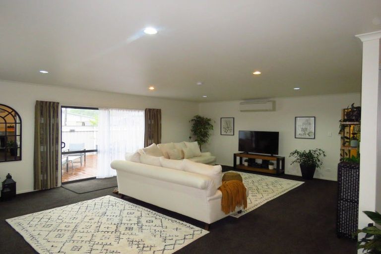 Photo of property in 33 Queen Street, Westport, 7825