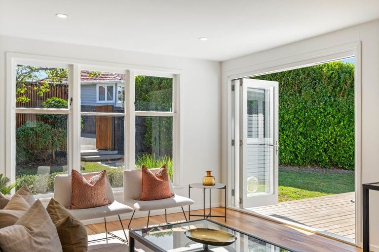 Photo of property in 34c Toru Street, Te Atatu Peninsula, Auckland, 0610