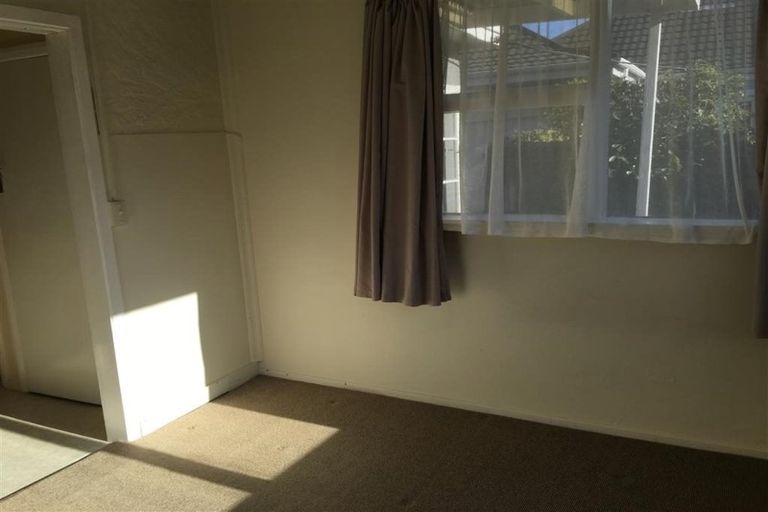Photo of property in 5 Park Road, Paraparaumu Beach, Paraparaumu, 5032