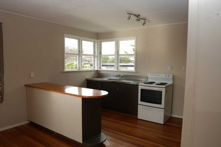 Photo of property in 30 Michael Road, Paraparaumu Beach, Paraparaumu, 5032