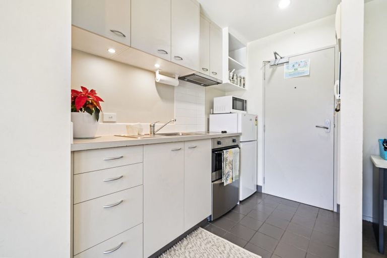 Photo of property in 301/17 Osterley Way, Manukau, Auckland, 2104