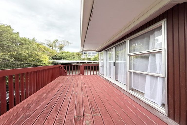Photo of property in 12 Velma Road, Hillcrest, Auckland, 0627