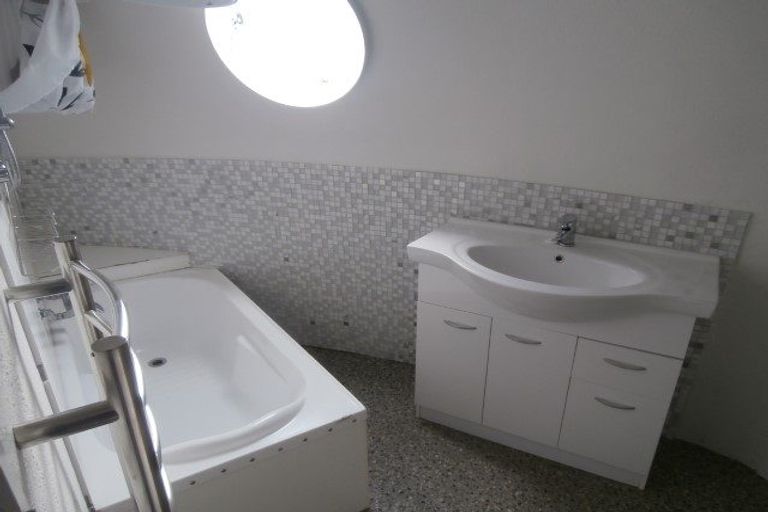 Photo of property in 144a Innes Road, St Albans, Christchurch, 8052