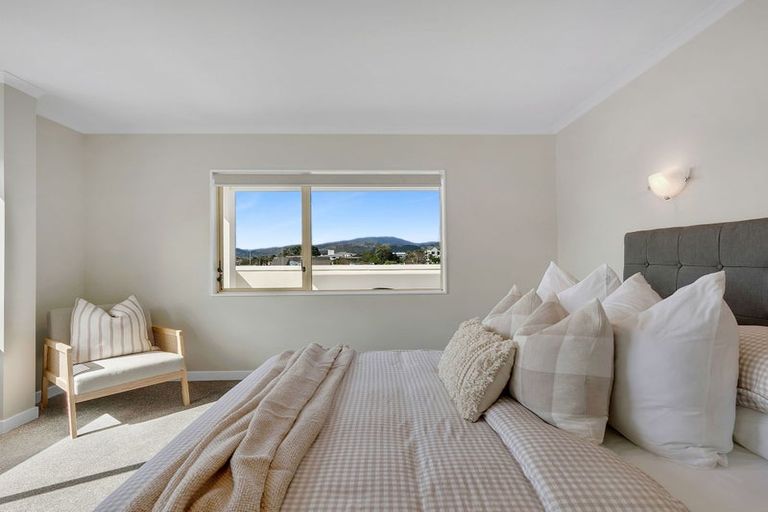 Photo of property in Ocean Apartments, 44-46 Marine Parade, Paraparaumu Beach, Paraparaumu, 5032