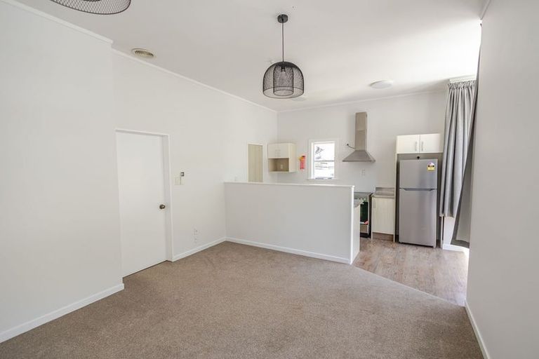 Photo of property in 26 Adams Terrace, Aro Valley, Wellington, 6021