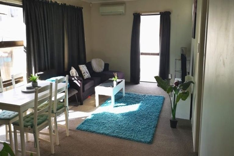 Photo of property in 59b Seaview Road, Marfell, New Plymouth, 4310