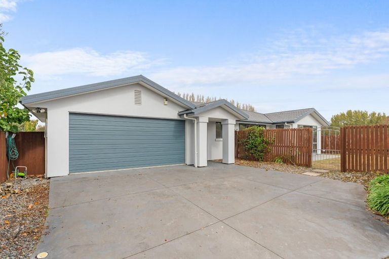 Photo of property in 37 Brookfield Drive, Northwood, Christchurch, 8051
