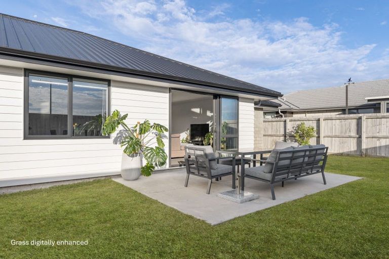 Photo of property in 17 Lion Place, Papamoa, 3118