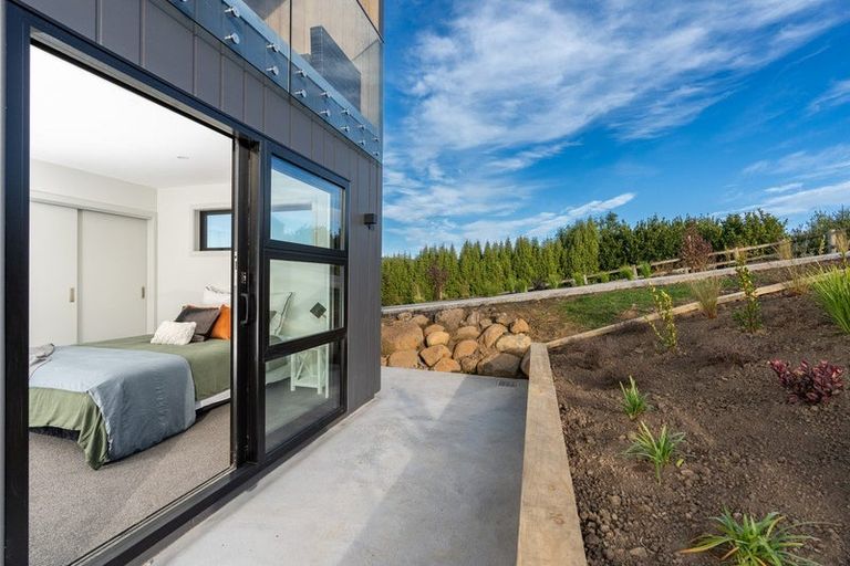 Photo of property in 22 Macleod Avenue, Halfway Bush, Dunedin, 9010