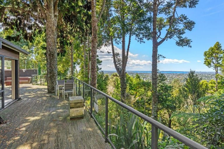 Photo of property in 242 Konini Road, Titirangi, Auckland, 0604