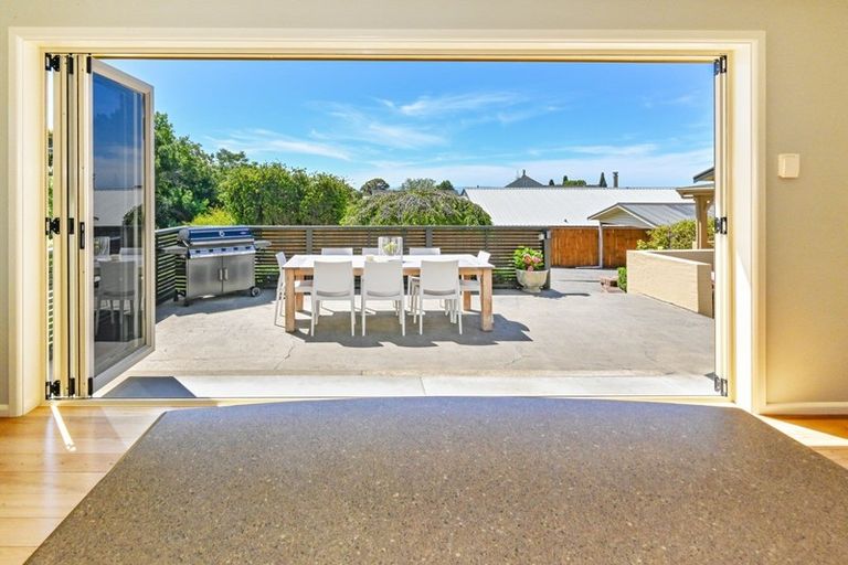 Photo of property in 17 Kopanga Road, Havelock North, 4130