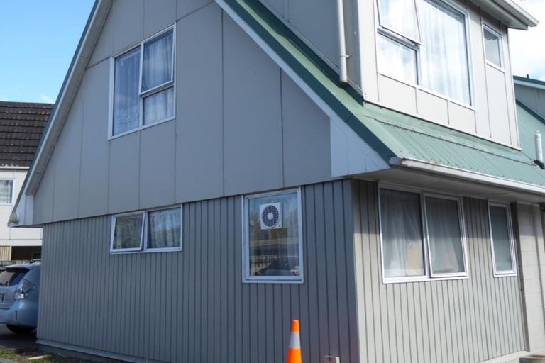 Photo of property in 8/98 Pharazyn Street, Melling, Lower Hutt, 5010