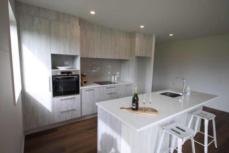 Photo of property in 14 Lynette Place, Mangere, Auckland, 2022