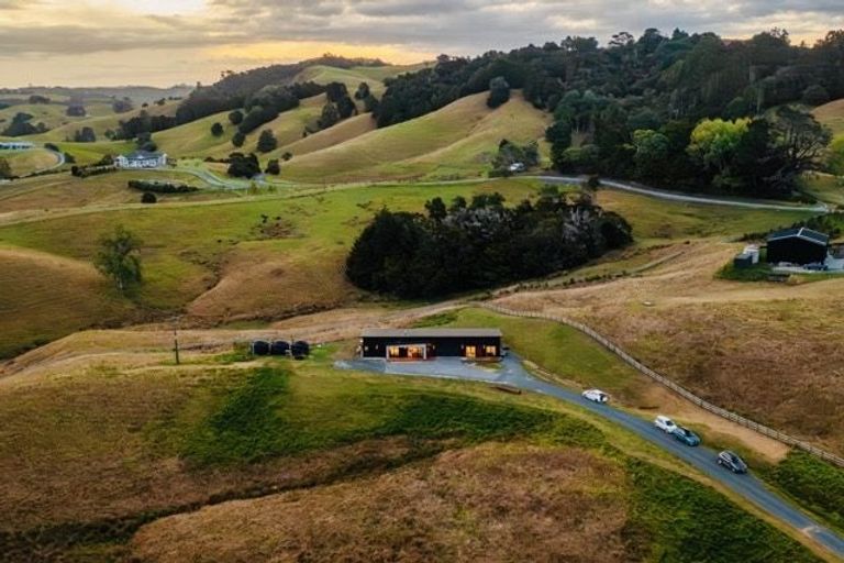 Photo of property in 312 Pukapuka Road, Pohuehue, Warkworth, 0983